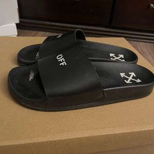 Selling off white slippers come with box . Size 39, bought from ssense